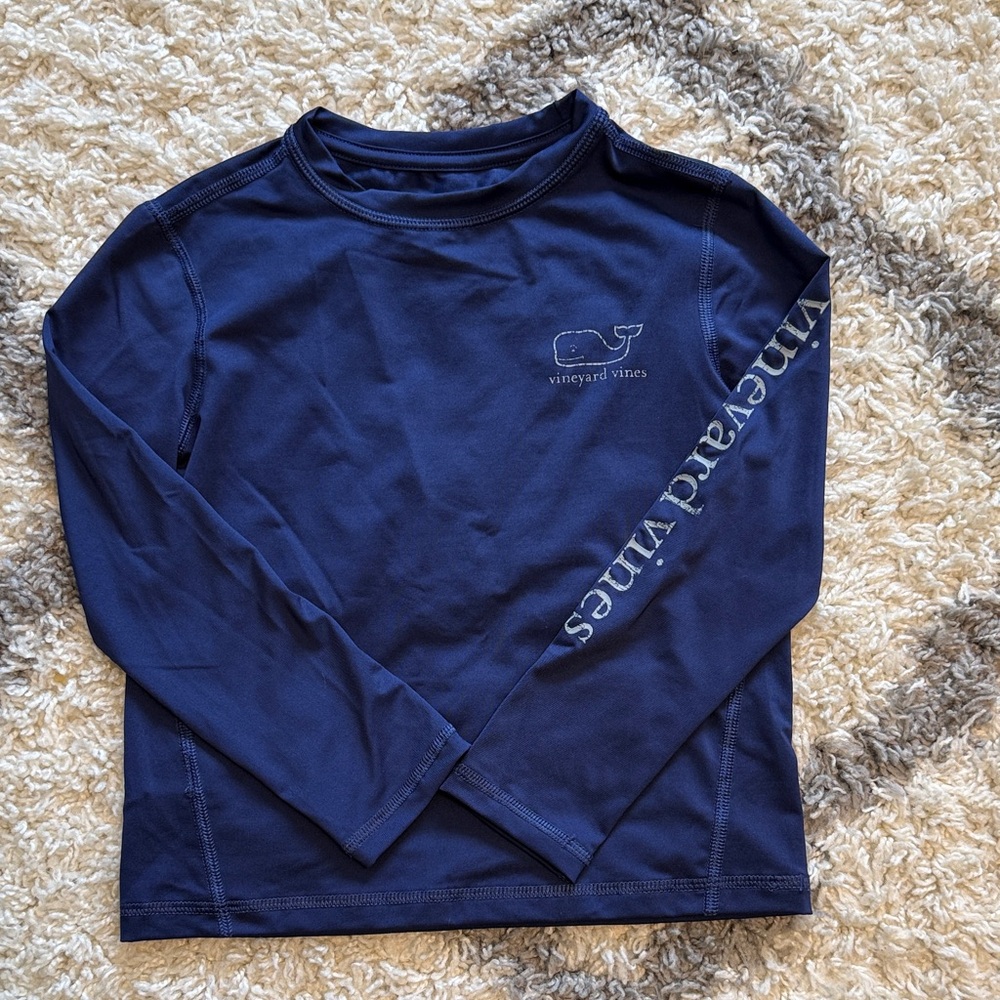 Vineyard Vines Navy Boys Size 5 Long Sleeve Harbor SunTee with Whale Logo